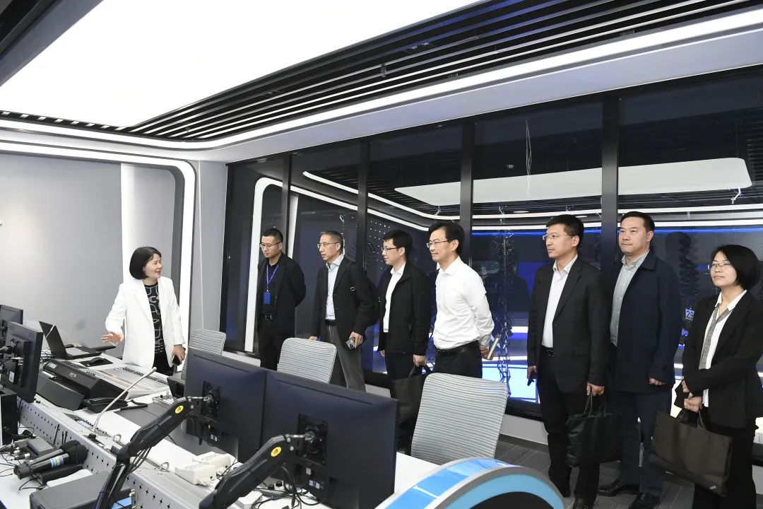 太阳成集团tyc122cc集团与杭报集团签订战略合作协议(图4)
